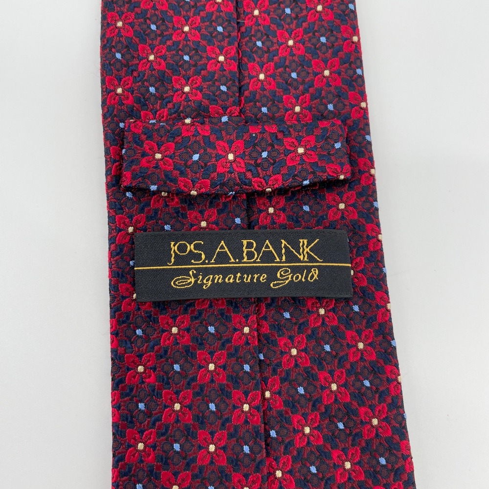 Jos. A. Bank Signature Gold Tie Men's Red Navy Blue Floral Silk Medallion - Picture 2 of 4